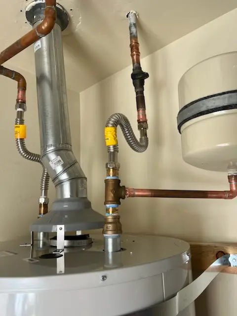 Water heater installation and plumbing repair in Baldwin Park